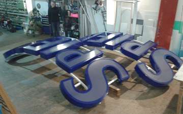 Koehler Werbung Lichtanlagen Digitaldruck Schilder LED-technik 15.jpg